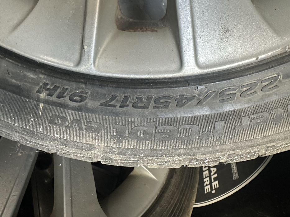 Vand 4 jante Bmw cu 4 anvelope de iarna si 4 de vara