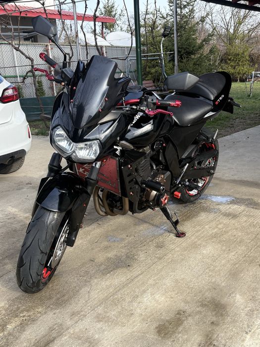 Vând kawasaki z 750  imatriculat Ro , propietar