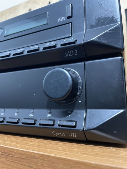 Cyrus 3i amplificator si cyrus dad3 cd player