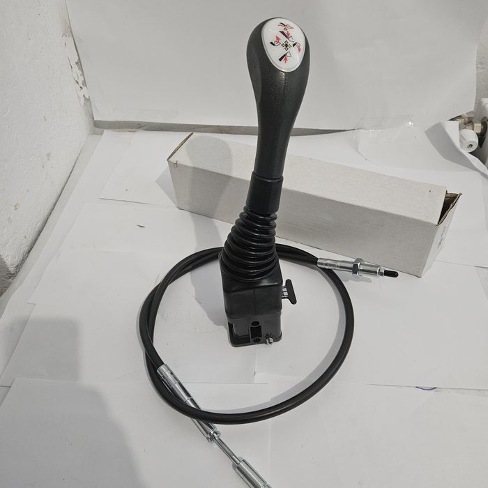 Joystick incarcator frontal