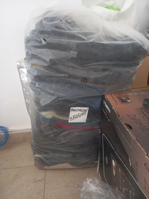 Vand haine si încălțăminte Second-hand vara-iarnă la un singur preț!!!