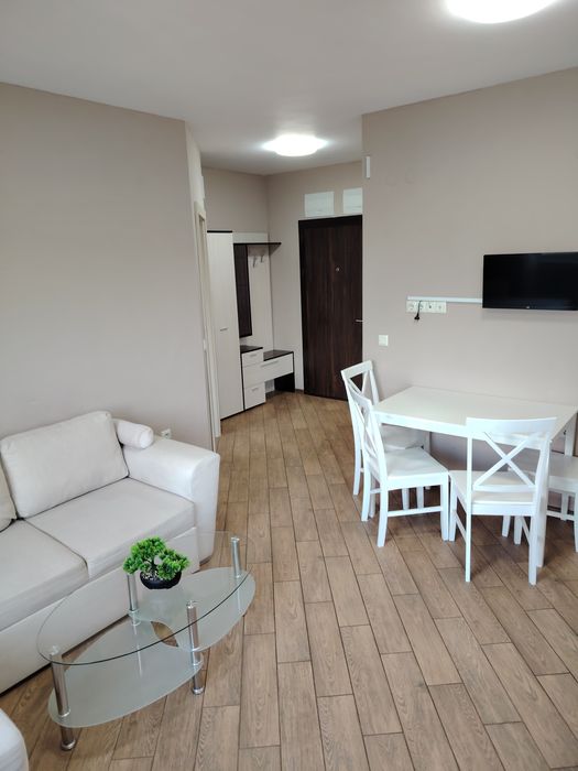 Дава се под наем Двустаен апартамент в Варна, Възраждане 1 - 50 кв.м за 510 € - Снимка #2