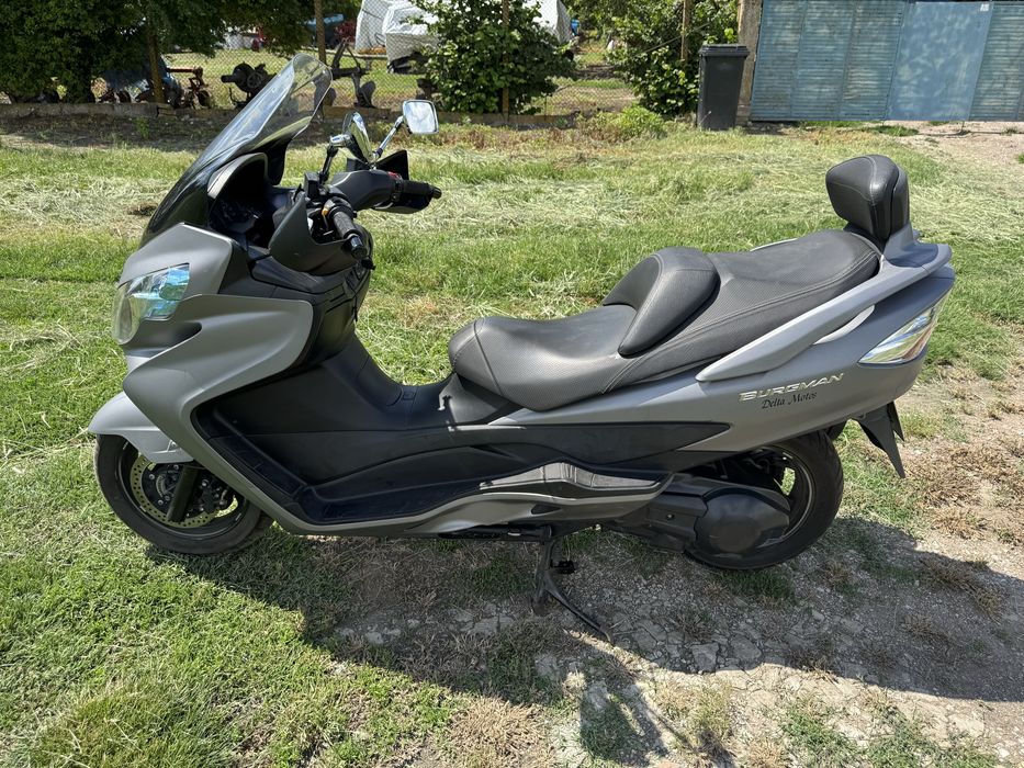 Suzuki Burgman 400  abs 2015г.