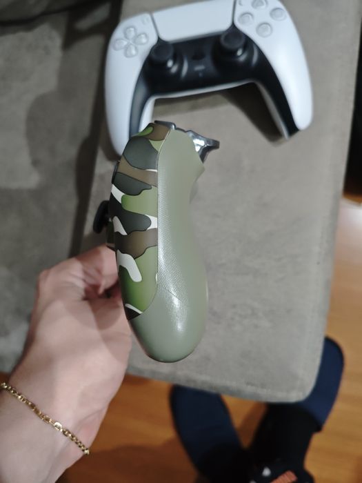 Controller PlayStation PS4 DualShock 4 Camo - Stare IMPECABILĂ!
