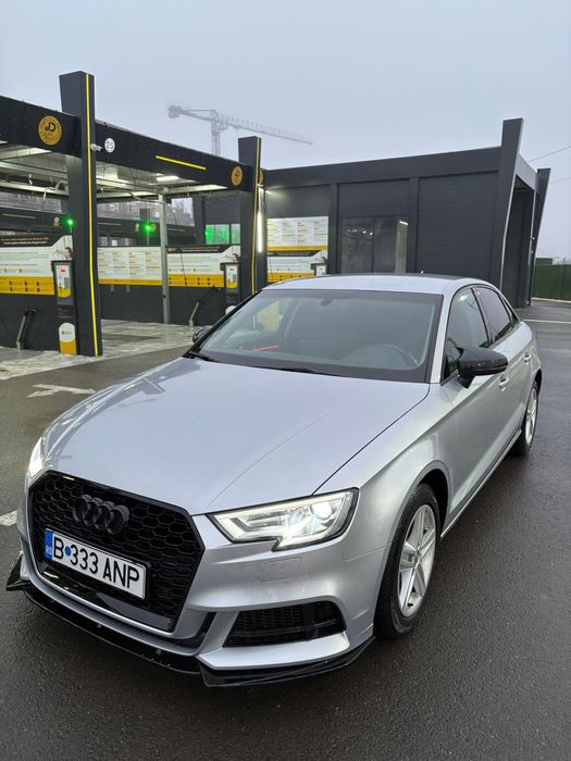 Audi A3 8V 2017 • 1.6 TDI 110 CP • Manual • Carplay