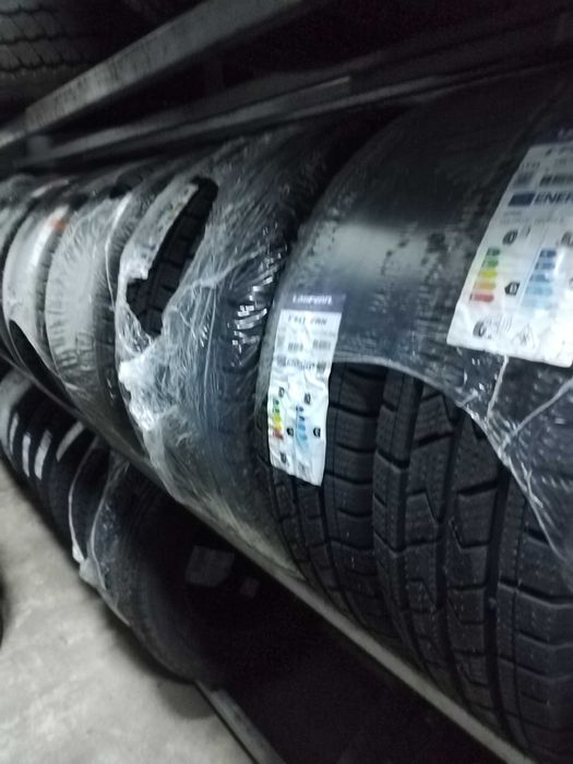 195 70 15C  Anvelope  iarna made by Hankook Laufenn i Fit Van