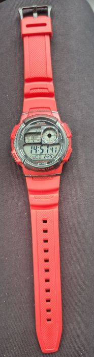 Ceas  Casio și Apple seria 5