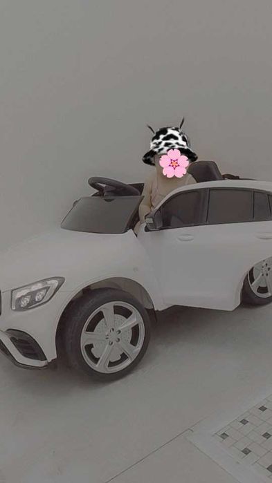 Машина детская с пультом