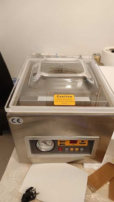 MASINA de vidat aparat de  vacuum sigilat nou nefolosita Italia 1260w