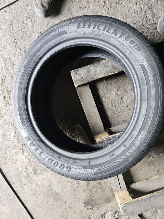 2 anvelope vara 205 55 17 Goodyear