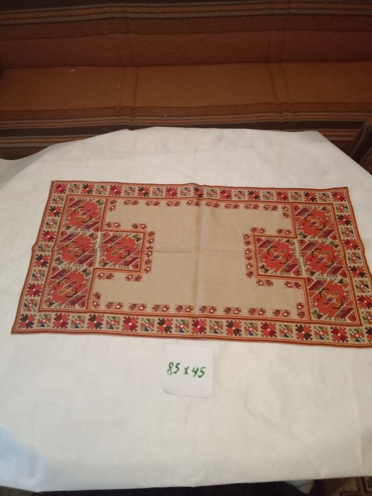 Битови карета за маса ръчна бродерия