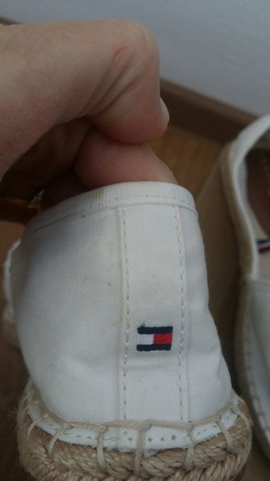 Женски еспадрили на Tommy Hilfiger