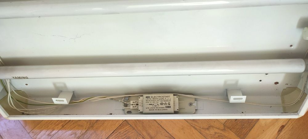 Осветително тяло за офис 230 вол 50 хц