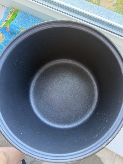 Продаю мультиварку ( рабочая)