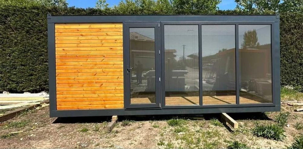 Vand container tip pe comanda