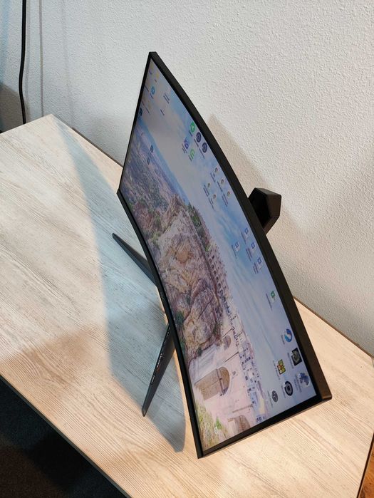 Аренда Игровой монитор AOC - 27" C27G2Z Curved Любой способ оплаты!!