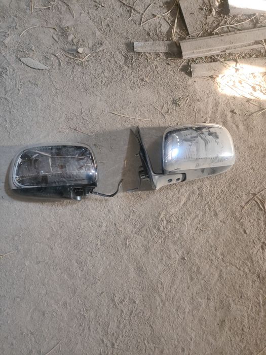 Зеркала заднего вида, дверной замок правый от Тойота HILUX