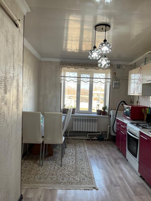 Продаеться 2 - комнатная квартира