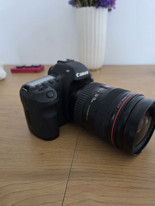Canon EOS 5D Mark II DSLR profesional + accesorii
