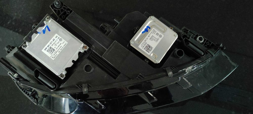 Фар VW Touran (5tA) след 2015 full LED ляв