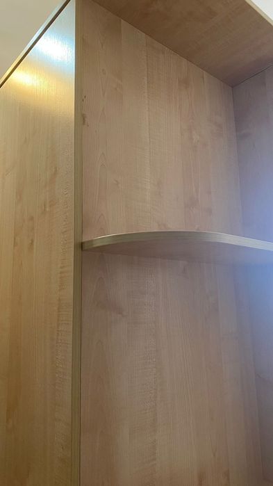 Продам шкаф в прихожую