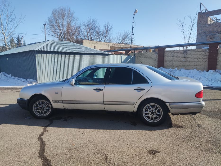 Продам Мерседес w210