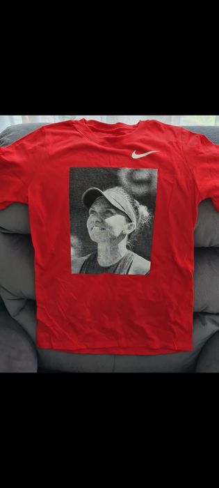 Tricouri Nike Simona Halep cu semnatura