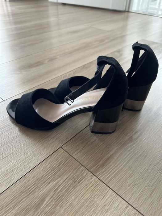 Продам обувь женскую