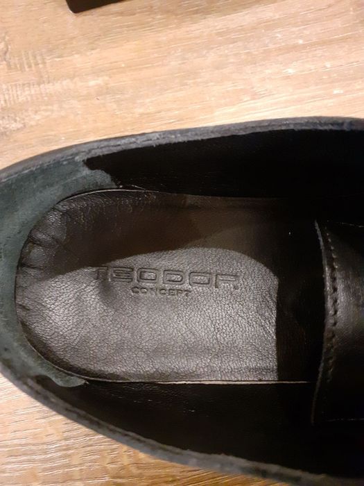 Продавам Обувки ТЕОДОР!!!