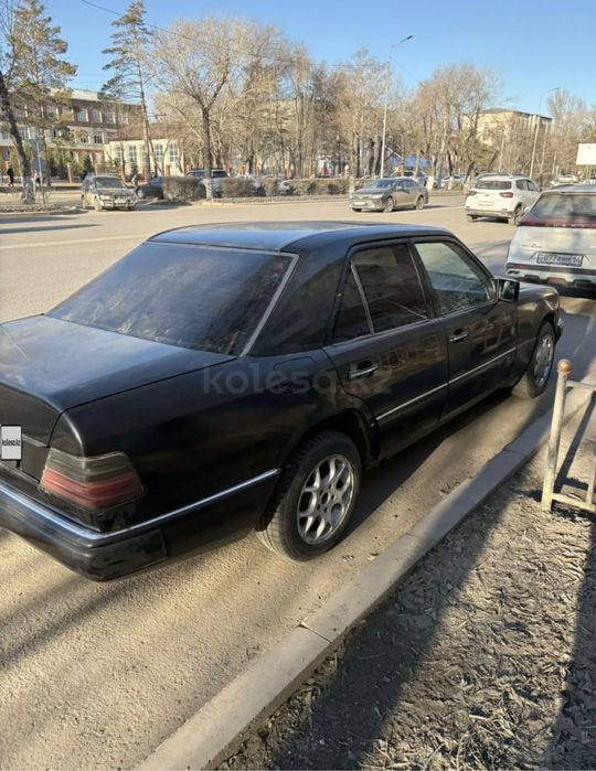 Мерсдес 124 е200  двигатель автомат 2л