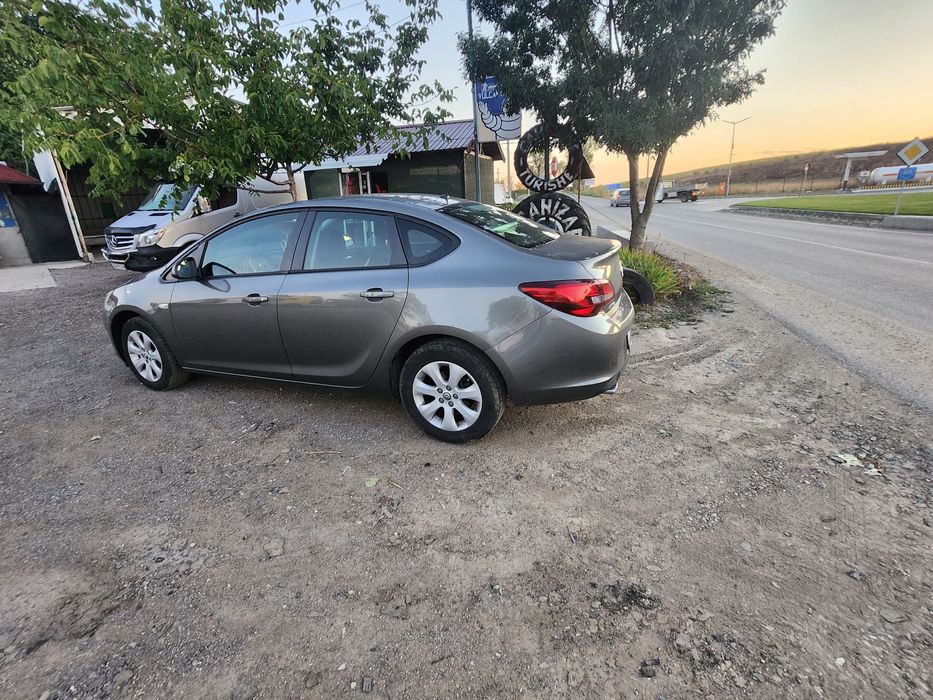 Opel astra j 2019