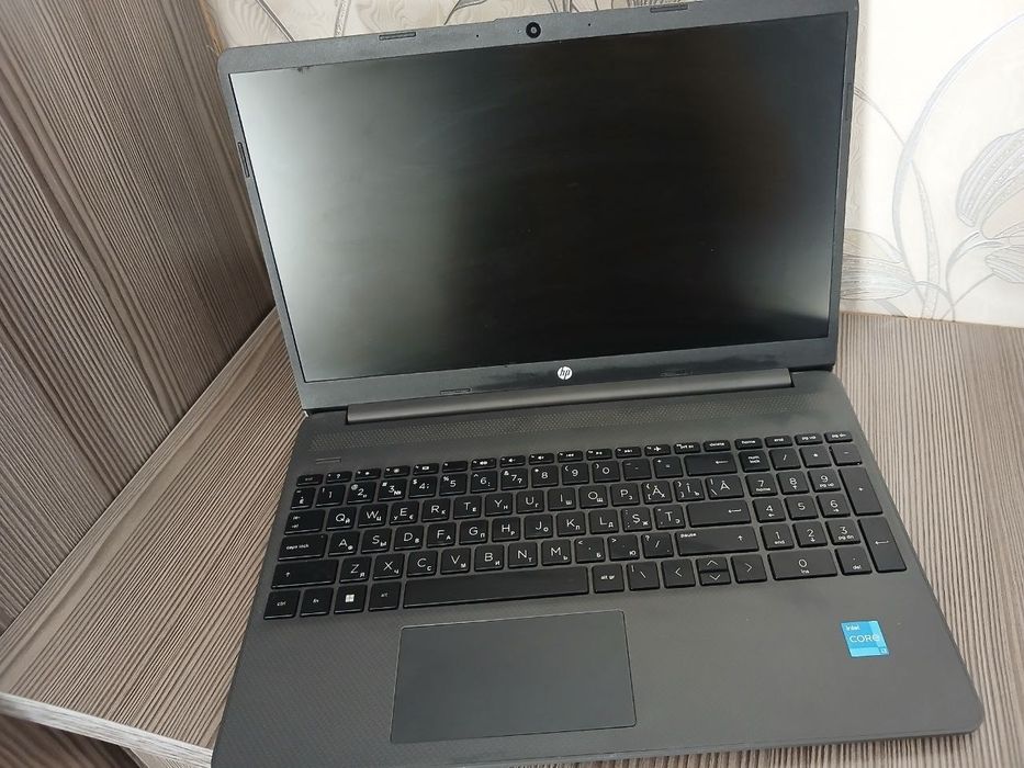 Ноутбук HP сотилади холати янги почти ишлатилмаган.