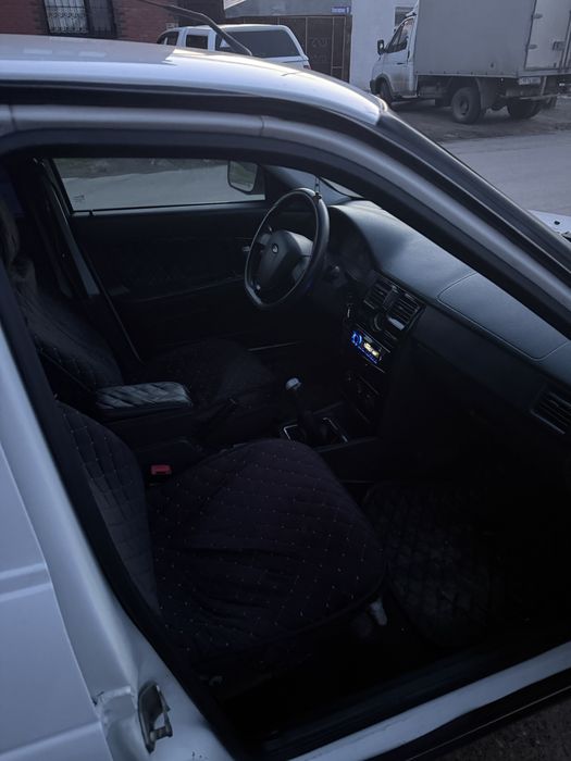 Продам приору 2012 года