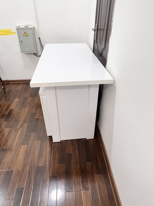 Парта , тумба . Parta , tumba. Desk with drawer