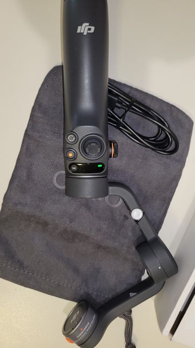 Stabilizator DJI OSmo Mobile 6 DJI OM6
Stabilizatorul se vinde in cuti