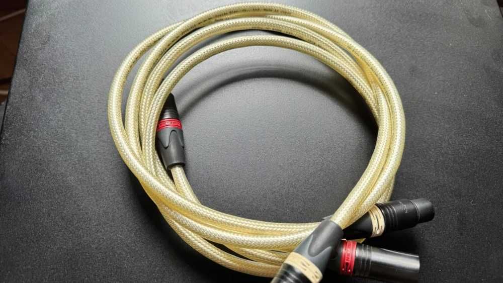 Oyaide FTVS-910,Silver Solid Cable 5N made in Japan, 2 x 1,3m, xlr-xlr