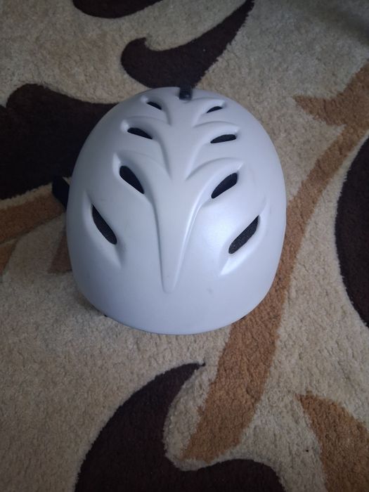 Casca de bicicletă Crivit și Daimor