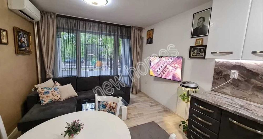 Продава се Тристаен апартамент в Пловдив, Гагарин - 60 кв.м за 1500 €/кв.м - Снимка #1