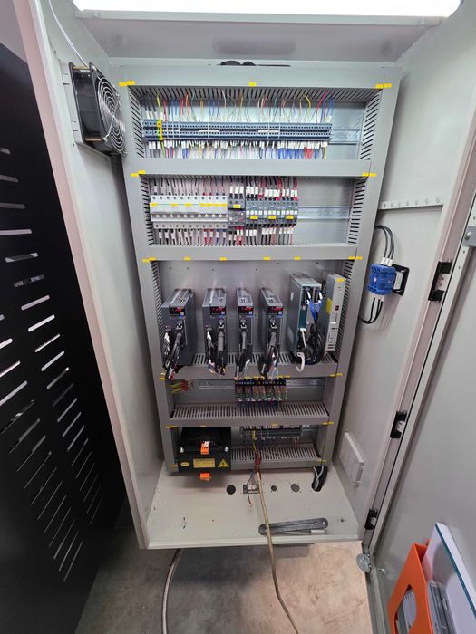 Гибочный станок 130т×3200 м. Чпу 6+1