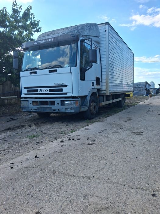 Cub iveco daily  7.5 tone bena  spațiu depozitare container comercial  7.5 tone euro cargo atego nissan  ford sprinter