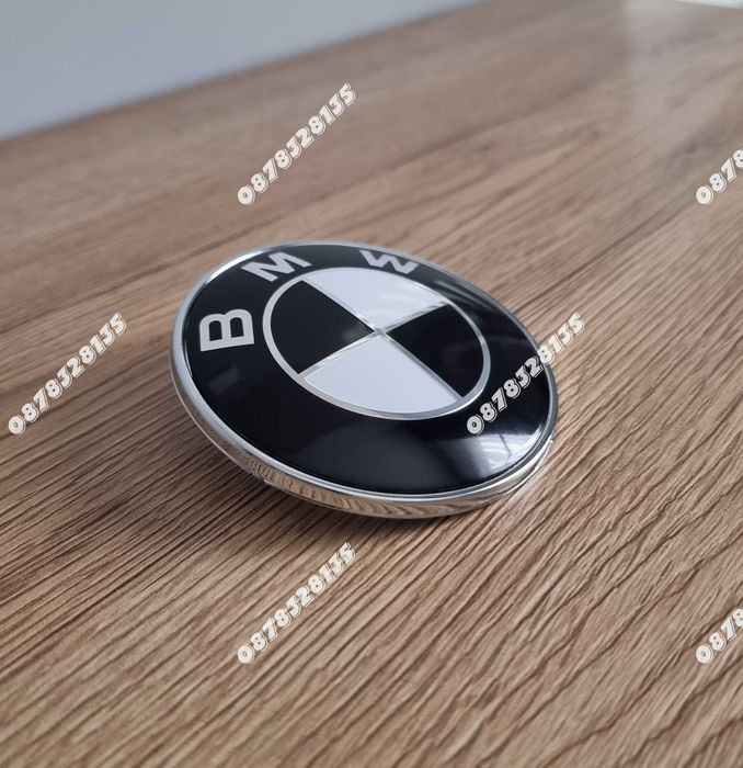 BMW емблема 78мм бяло-черна – заден капак