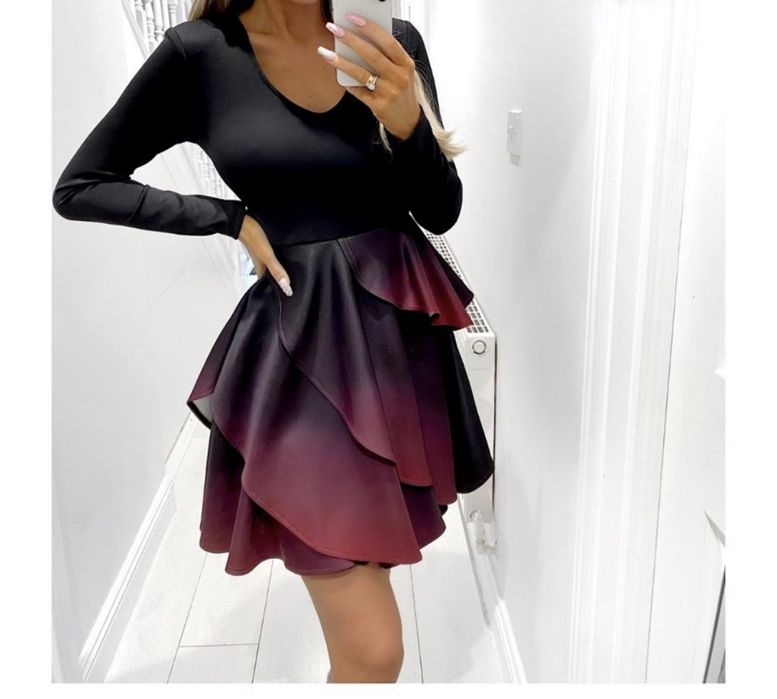 Дамска рокля кокетна