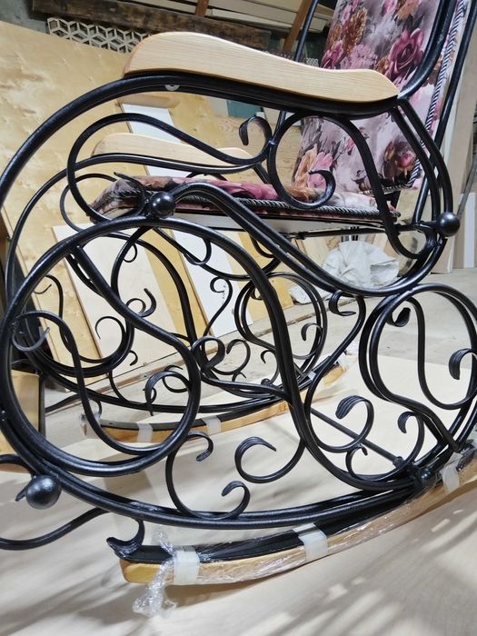 Кресло качалка, новое.Караганда.