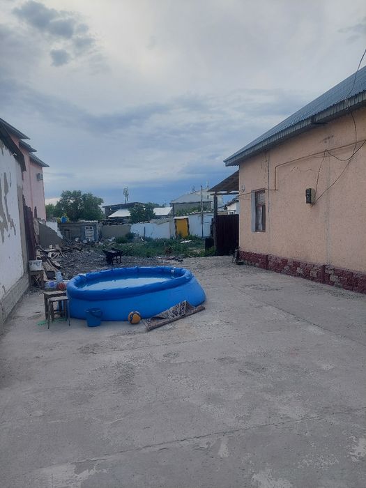 Большой дом. в районе старого базара