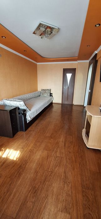 Продам квартиру  на 17 квартале.