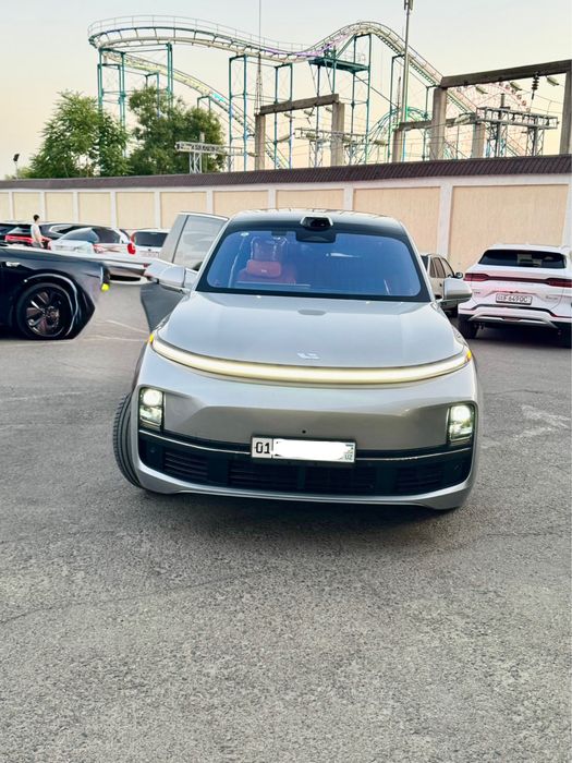 Lixiang L9 Ultra стальной серый цвет Li9
