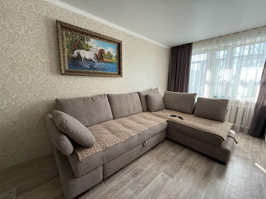 Угловой диван очень красивый