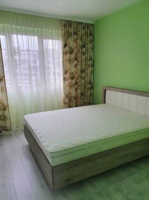 Тристаен ап. под наем в кв. Красна поляна 2