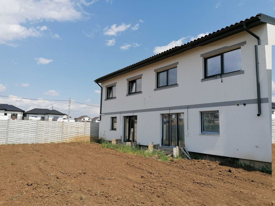 Casa 4 camere, la pret de apartament, rate la dezvoltator, (gaze, apa