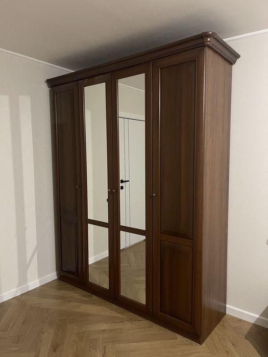 Продам спальный гарнитур «Джулия»